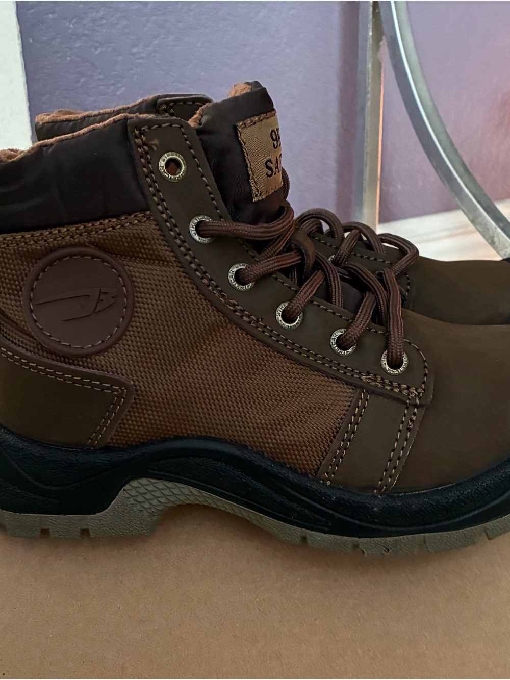 Unisex Brown Work Safe Boots - Durable Lace-Up